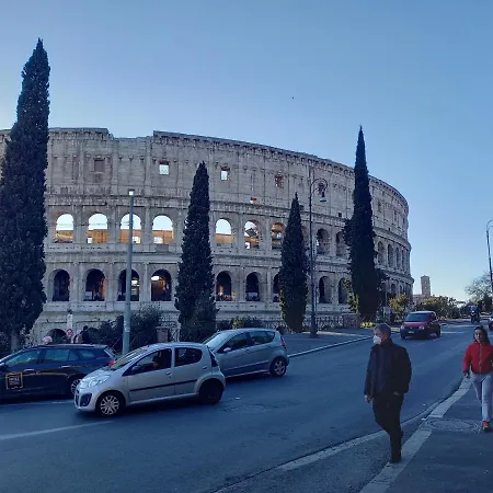 Colosseo Con Il Cuore Club