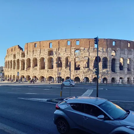 Colosseo Con Il Cuore Club ゲストハウス ローマ